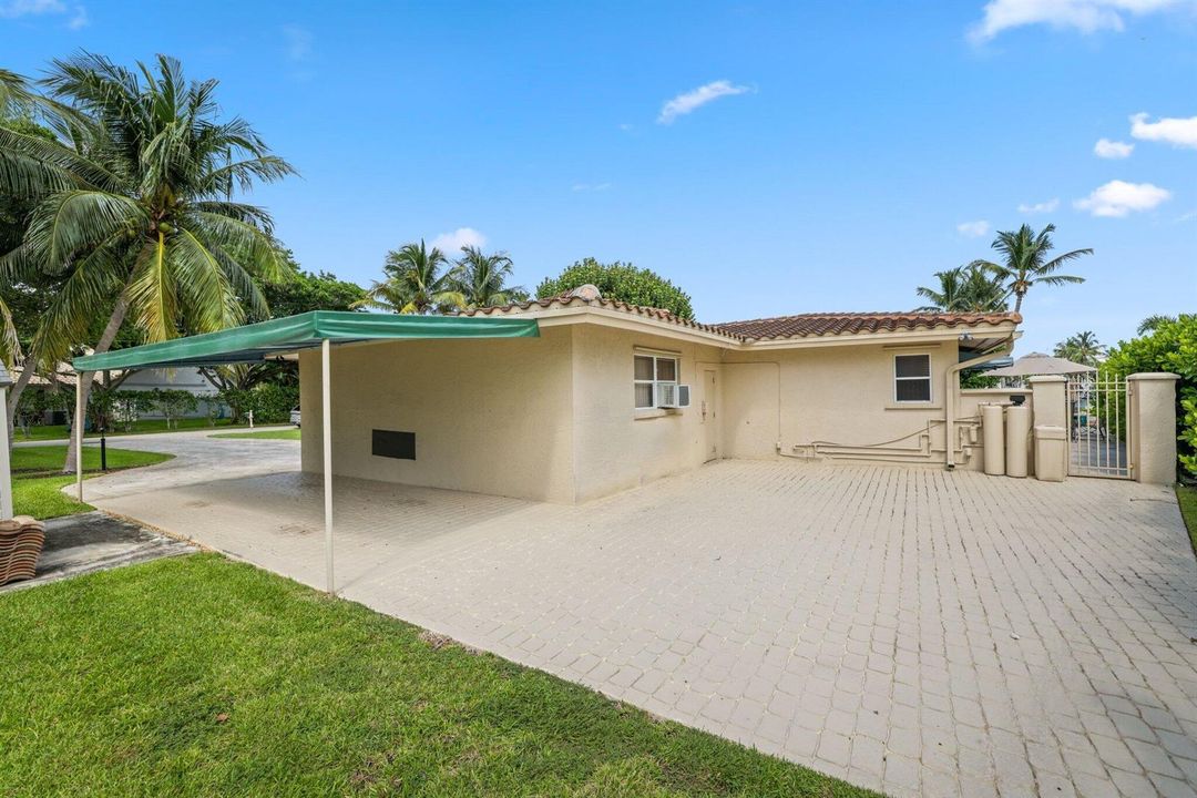 910 Banyan Drive - 28.jpg-SMALL