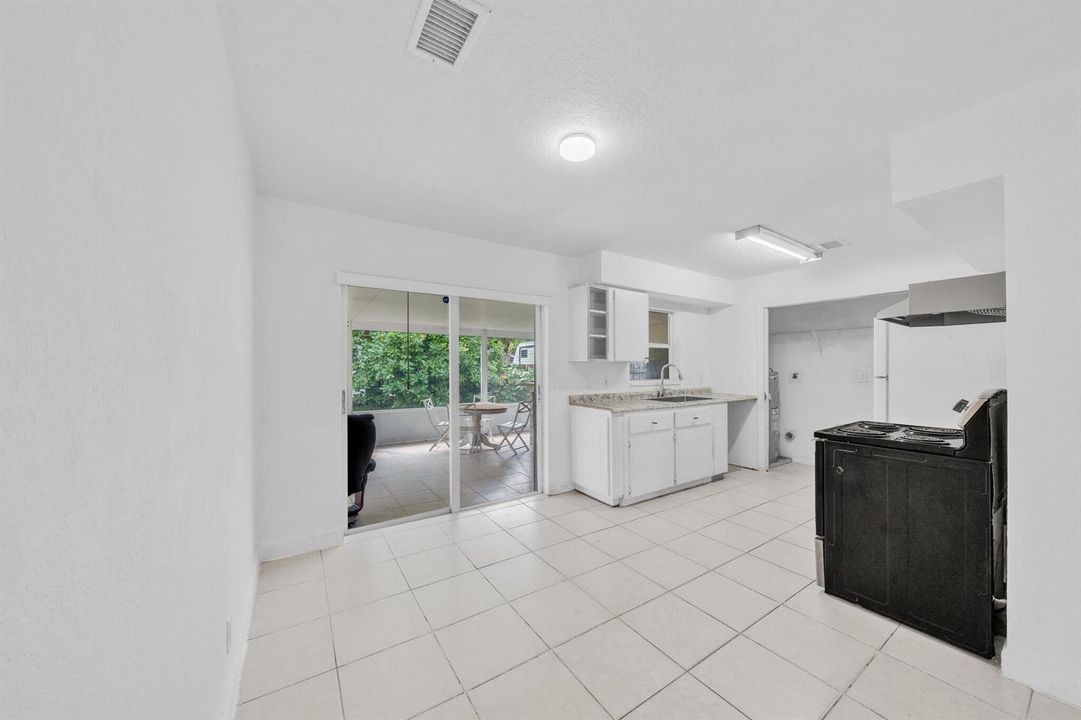 12 Kitchen