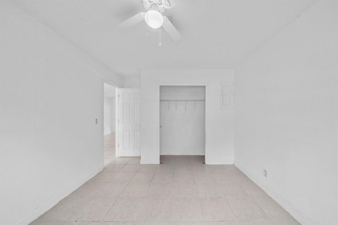 4 Primary Bedroom (2)