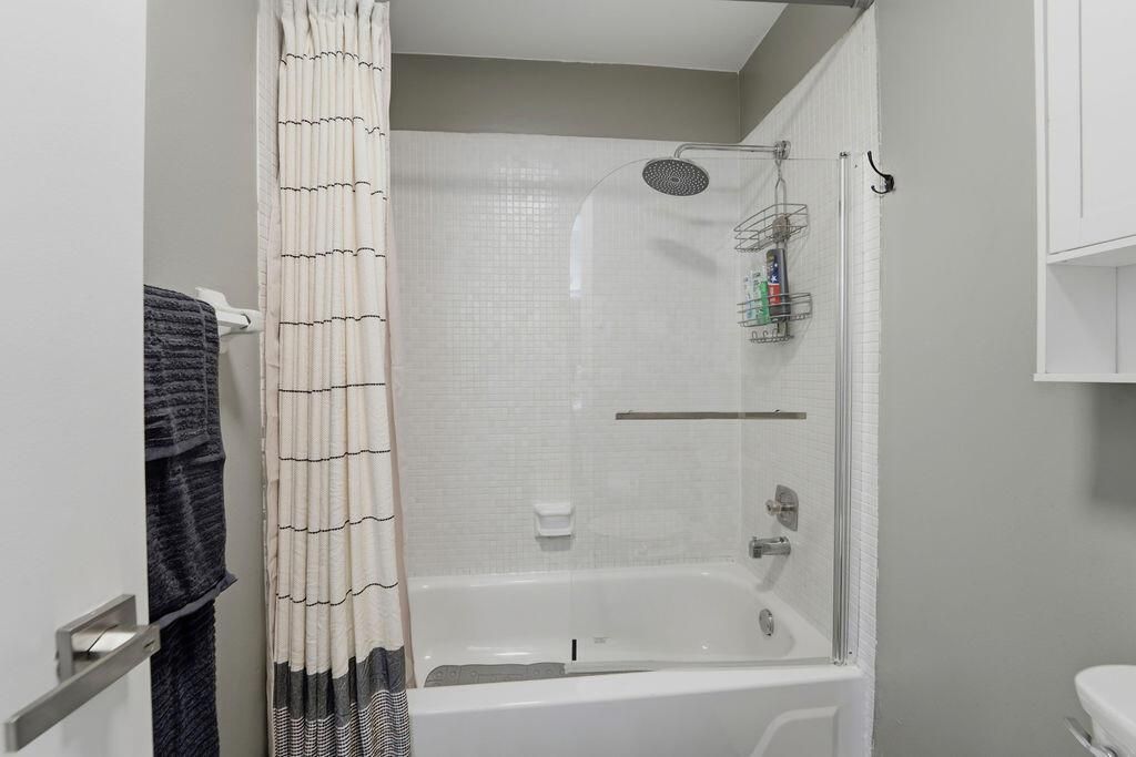 1841_NW_18TH_AVE_018