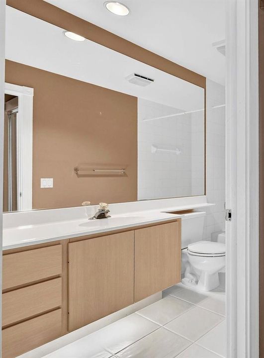 2nd Bathroom