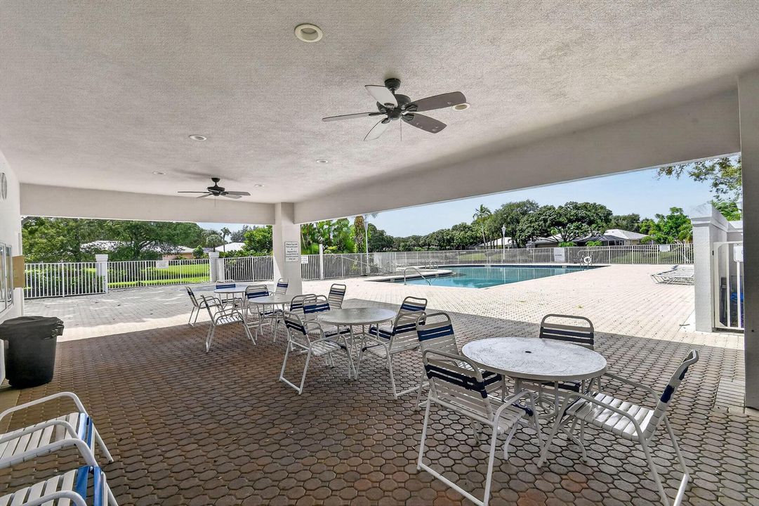 Lake Catherine Community Pool & Cabana