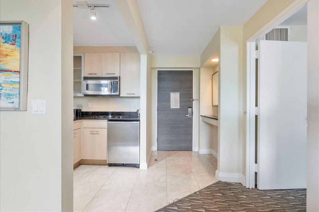 09-2670 E Sunrise Blvd #409_009
