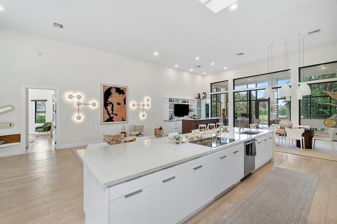 Kitchen / Living Room