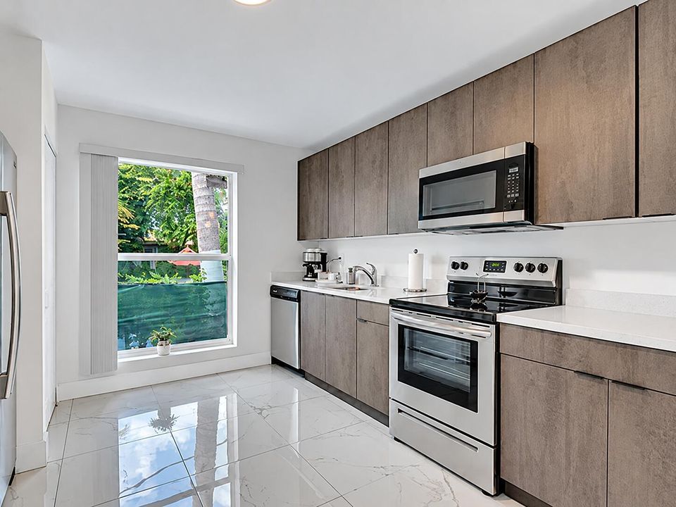 Crisp, natural real estate interior-13