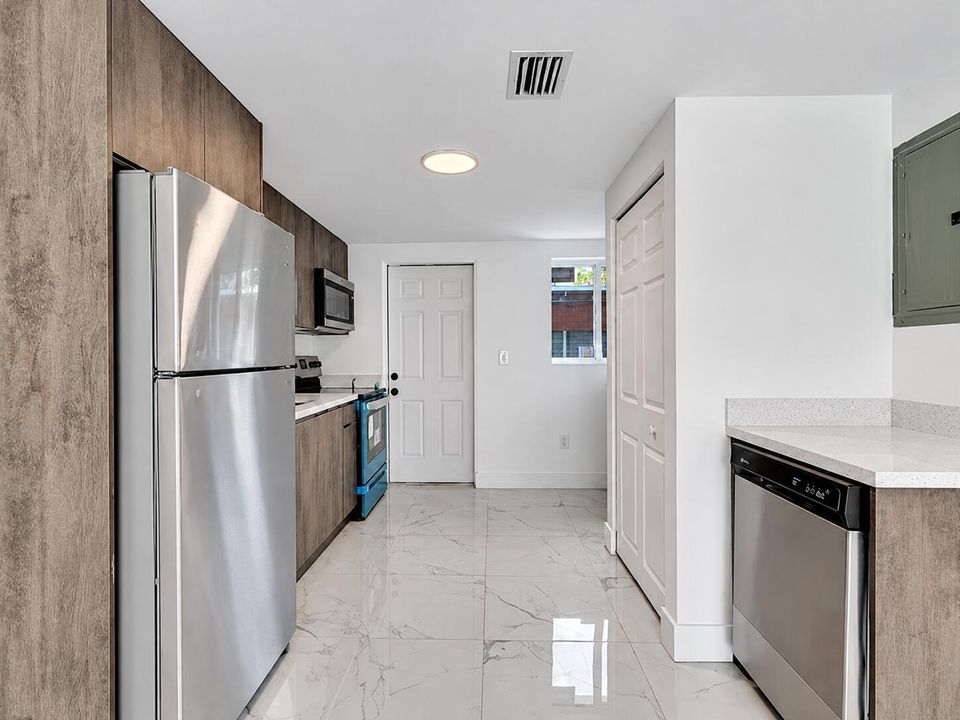Crisp, Natural Real Estate Interior-8