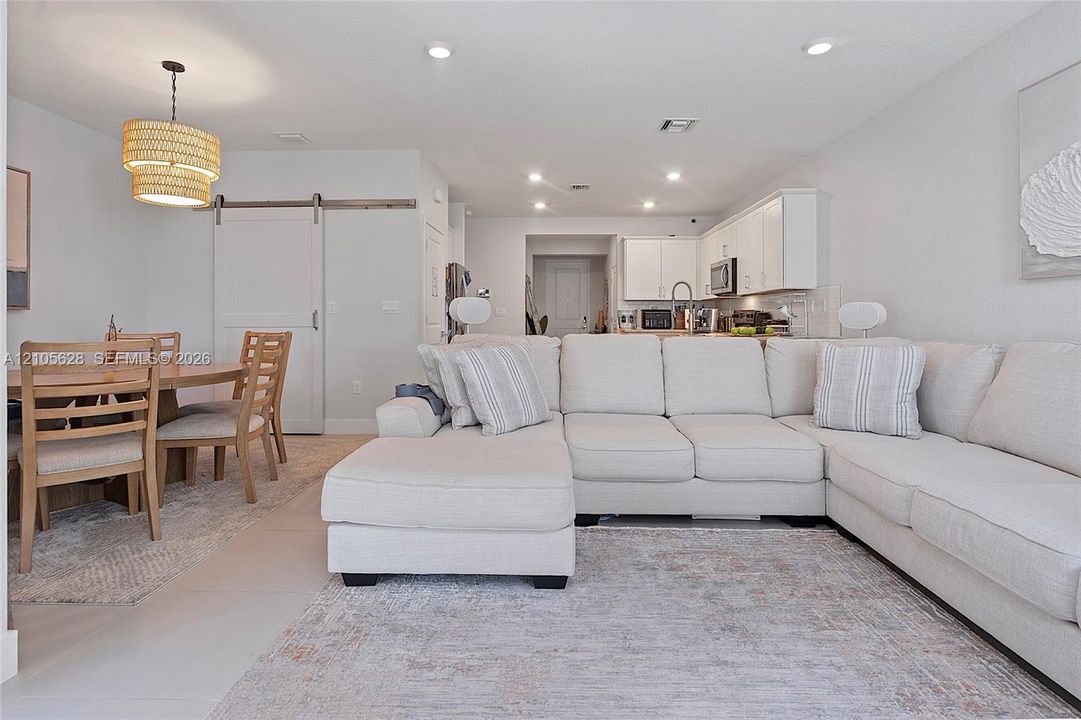 En Venta: $655,900 (3 camas, 2 baños, 1794 Pies cuadrados)