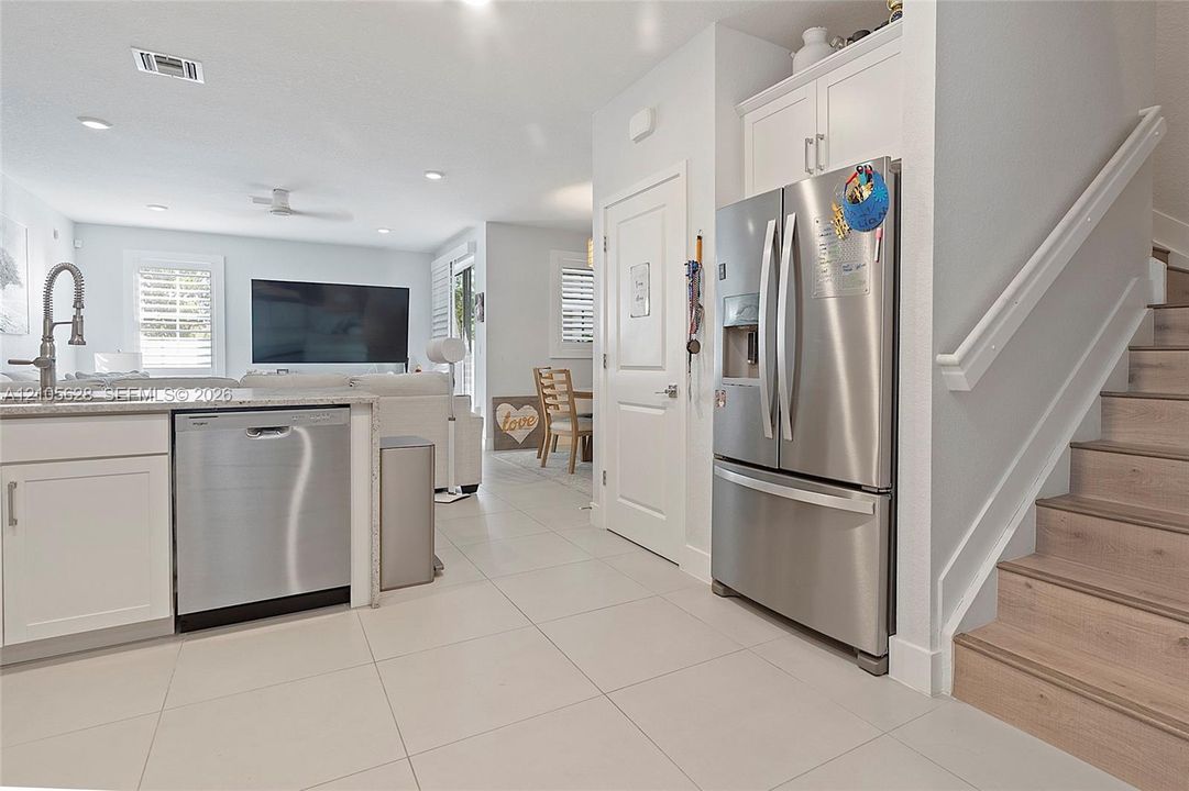 En Venta: $655,900 (3 camas, 2 baños, 1794 Pies cuadrados)