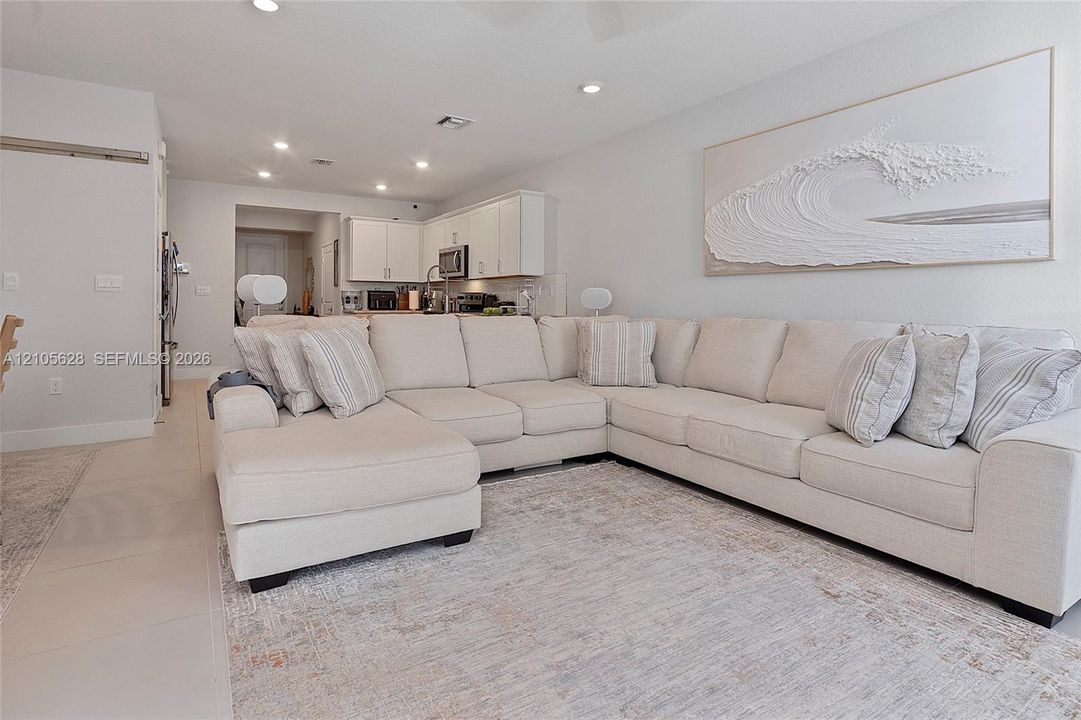 En Venta: $655,900 (3 camas, 2 baños, 1794 Pies cuadrados)