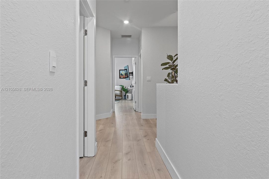 En Venta: $655,900 (3 camas, 2 baños, 1794 Pies cuadrados)