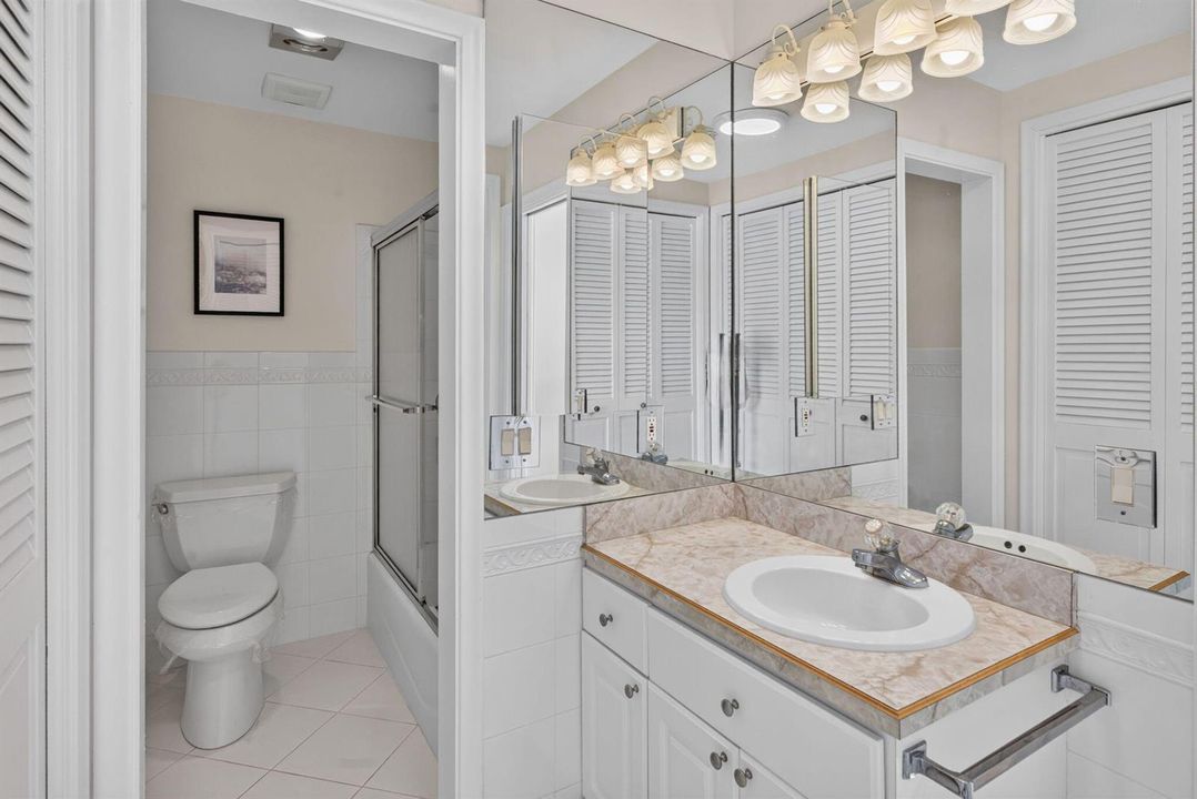 39-web-or-mls-Primary Bathroom 2