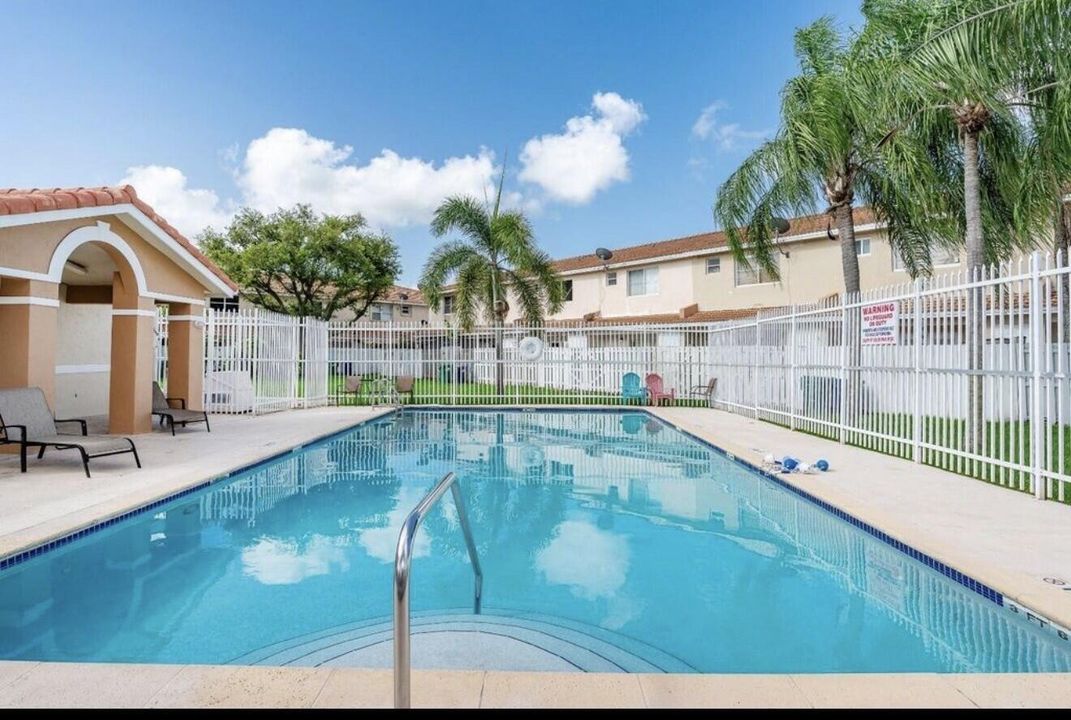 02_community_pool