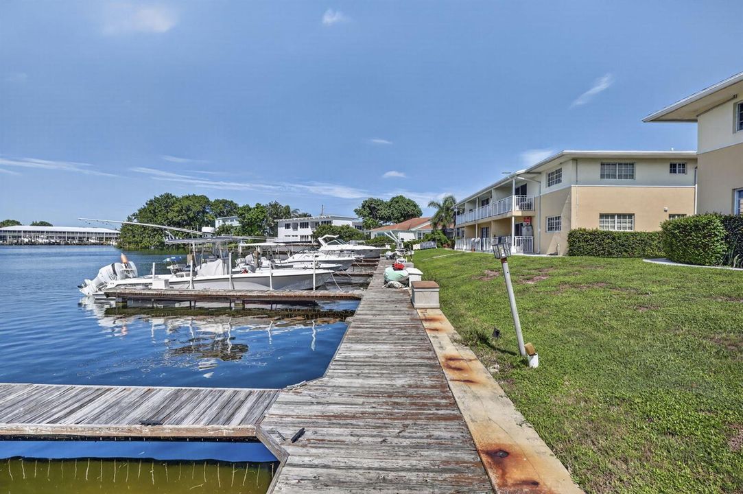 Dock