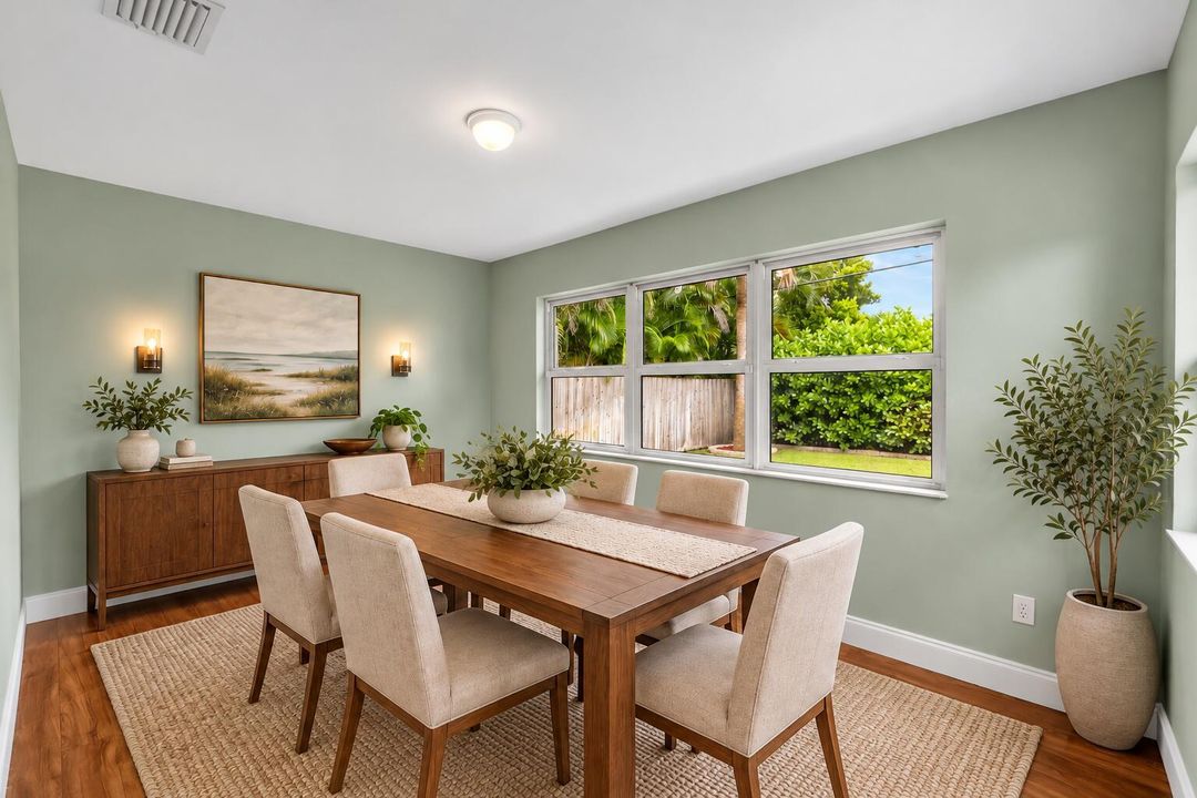 731 NE 49th St-dining room