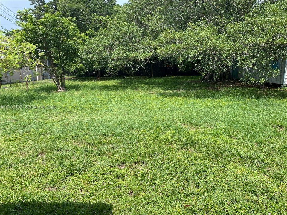 For Rent: $1,700 (2 beds, 1 baths, 791 Square Feet)