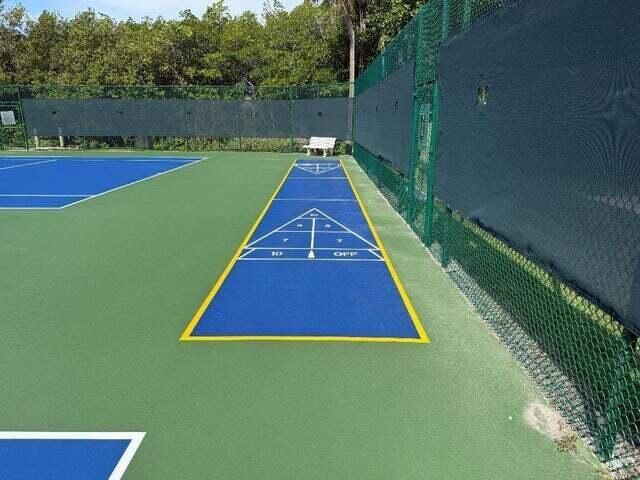 shuffle board
