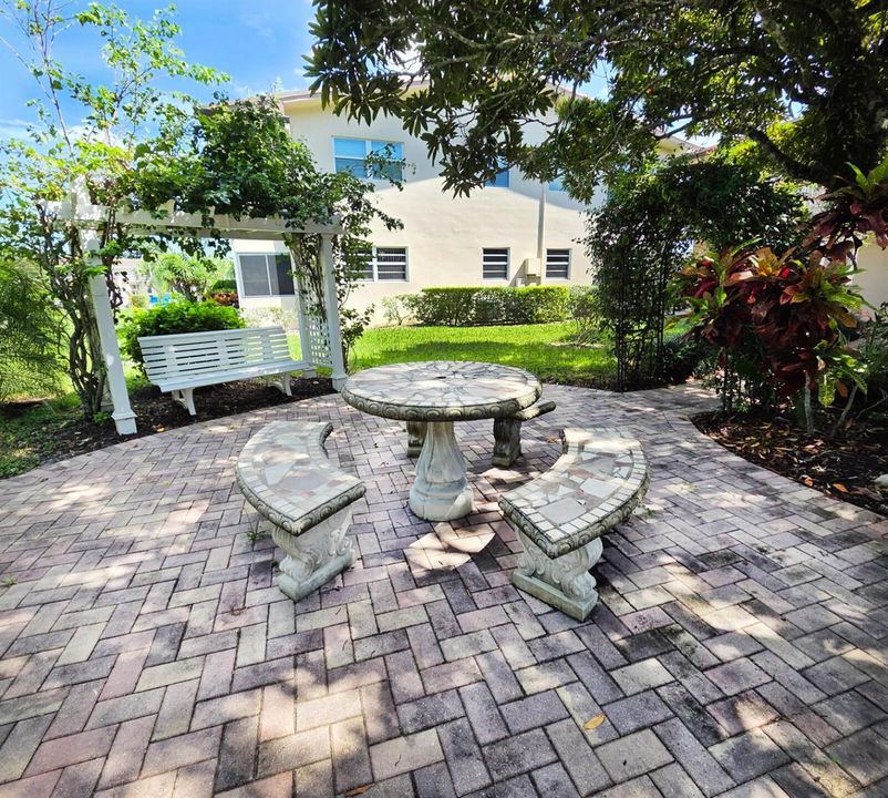 CHATHAM P.PATIO.