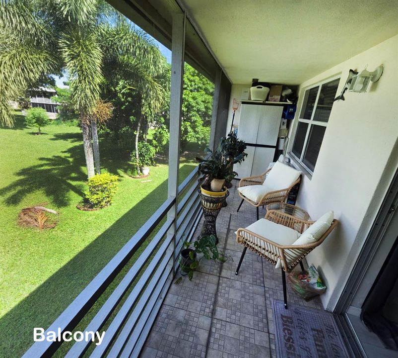 BALCONY