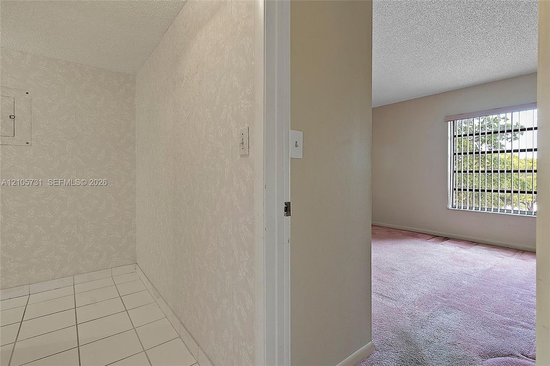 En Venta: $319,500 (3 camas, 3 baños, 1580 Pies cuadrados)