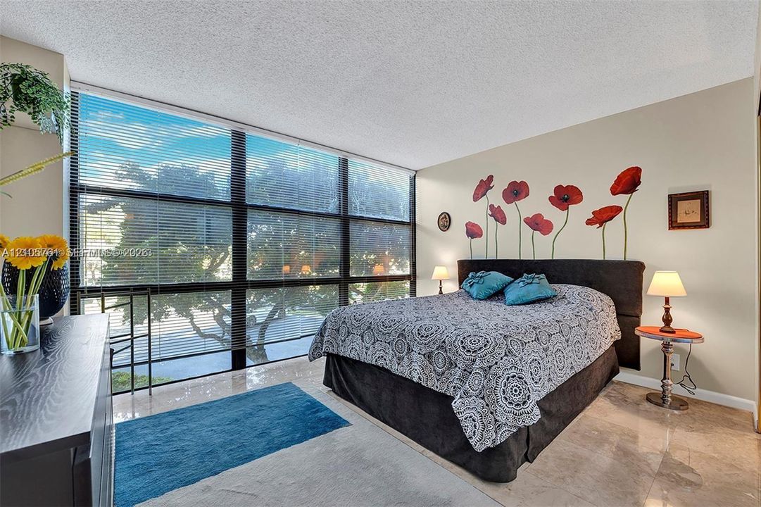 For Rent: $2,750 (2 beds, 2 baths, 1430 Square Feet)