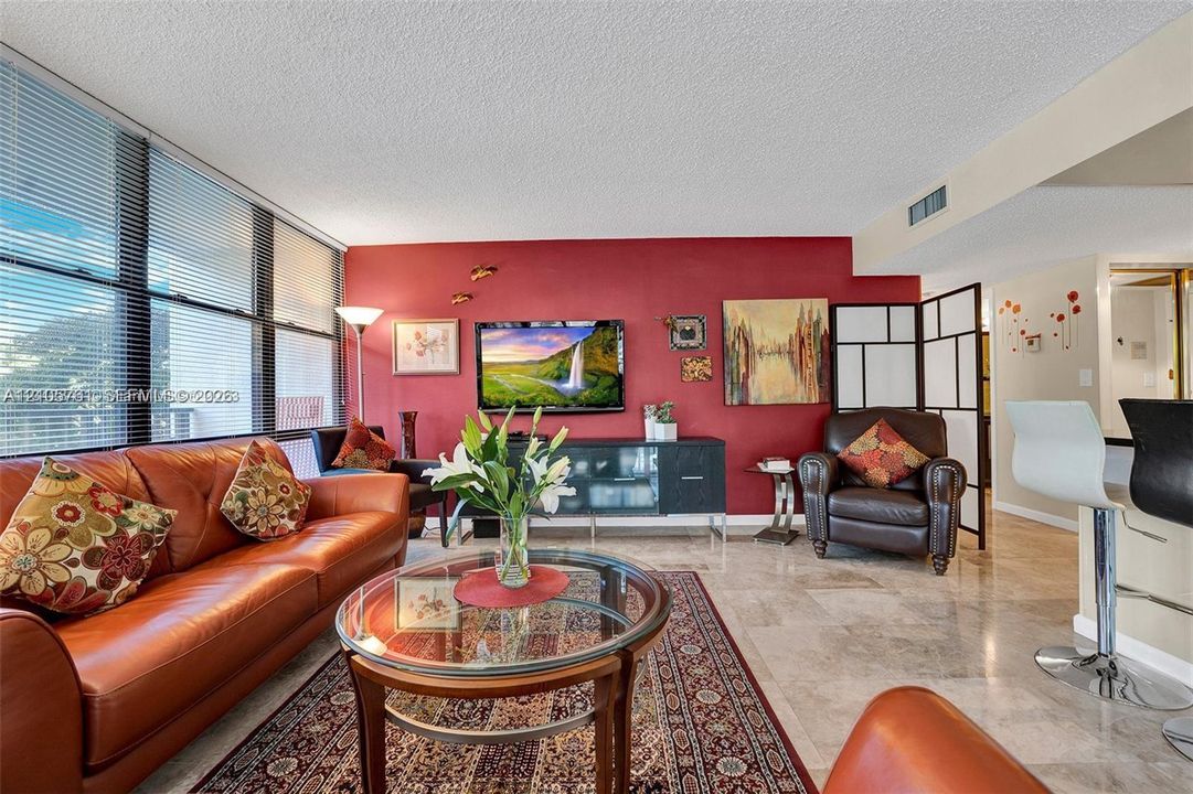 For Rent: $2,750 (2 beds, 2 baths, 1430 Square Feet)
