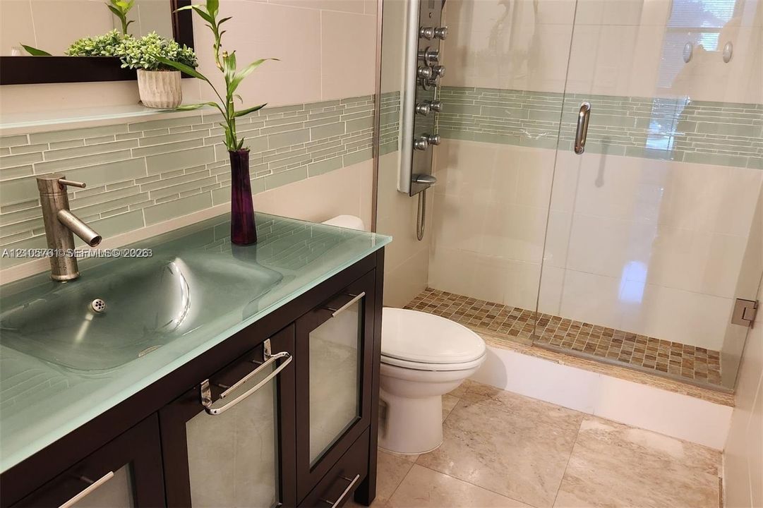 For Rent: $2,750 (2 beds, 2 baths, 1430 Square Feet)