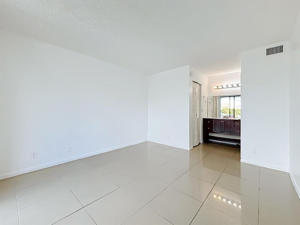 708 Executive Center Drive #12-25
