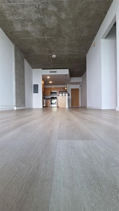 В аренду: $2,500 (1 спален, 1 ванн, 846 Квадратных фут)