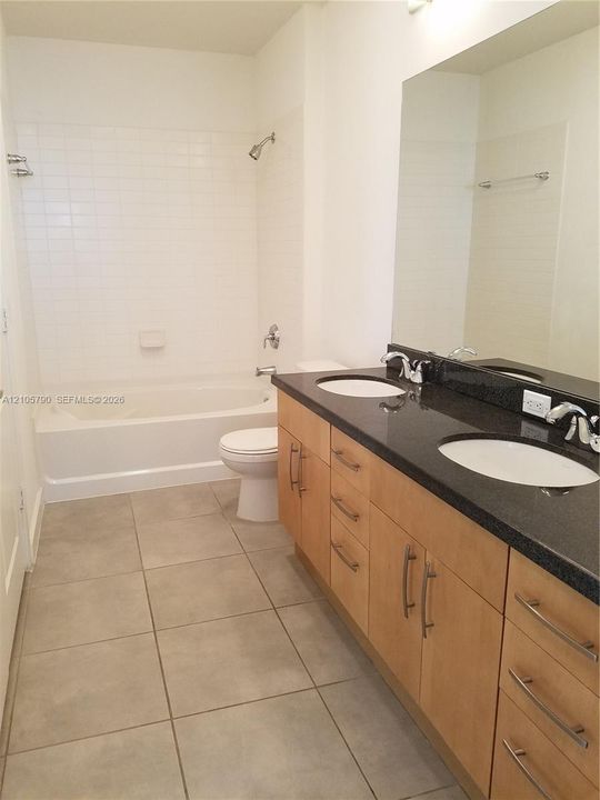 В аренду: $2,500 (1 спален, 1 ванн, 846 Квадратных фут)