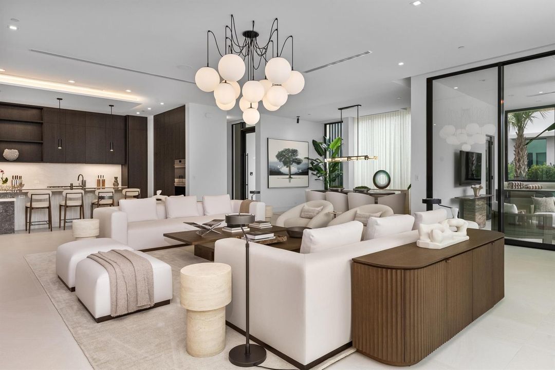 Living Area 4