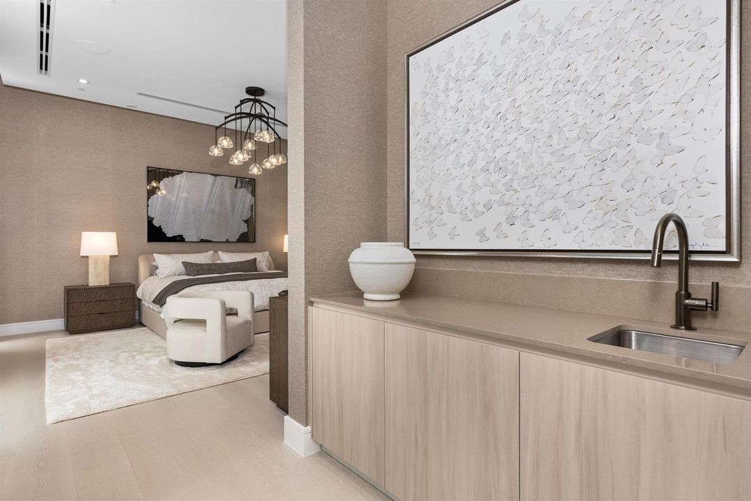 Master Bed 3