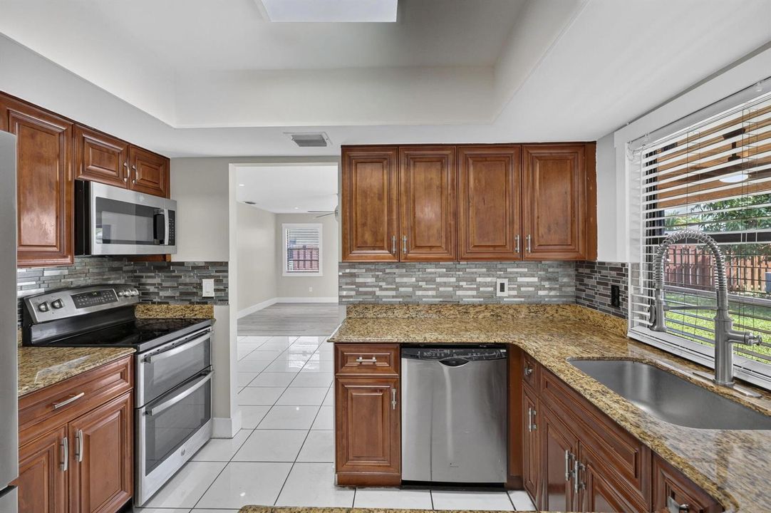 24-web-or-mls-BS1A4672