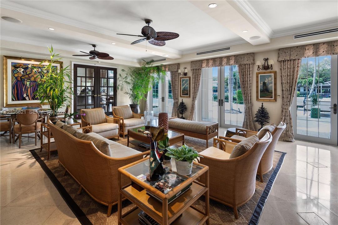 En Venta: $8,495,000 (7 camas, 6 baños, 8600 Pies cuadrados)