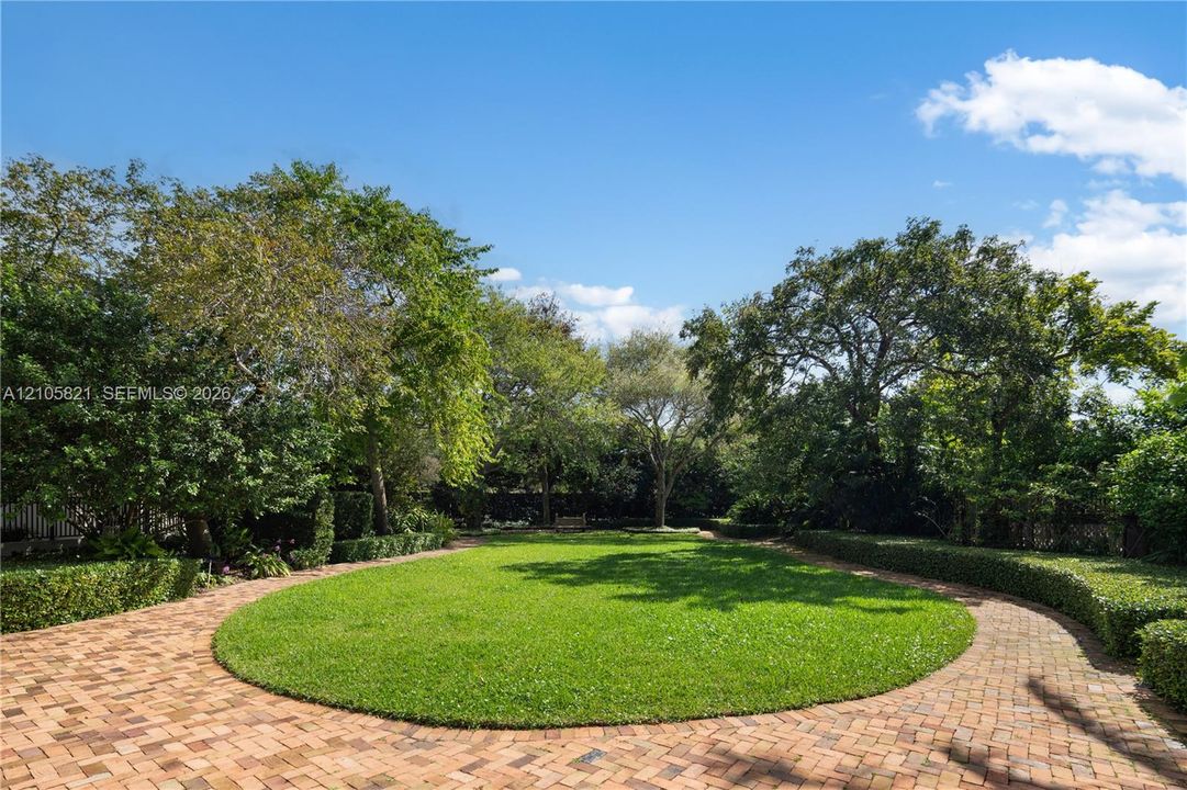 En Venta: $8,495,000 (7 camas, 6 baños, 8600 Pies cuadrados)