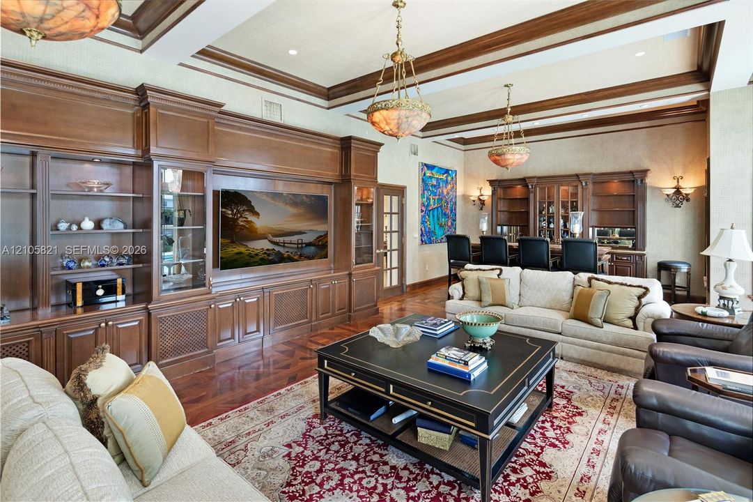 En Venta: $8,495,000 (7 camas, 6 baños, 8600 Pies cuadrados)