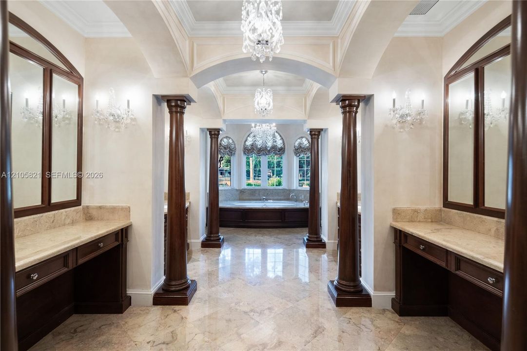 En Venta: $8,495,000 (7 camas, 6 baños, 8600 Pies cuadrados)