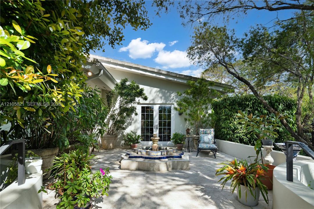 En Venta: $8,495,000 (7 camas, 6 baños, 8600 Pies cuadrados)