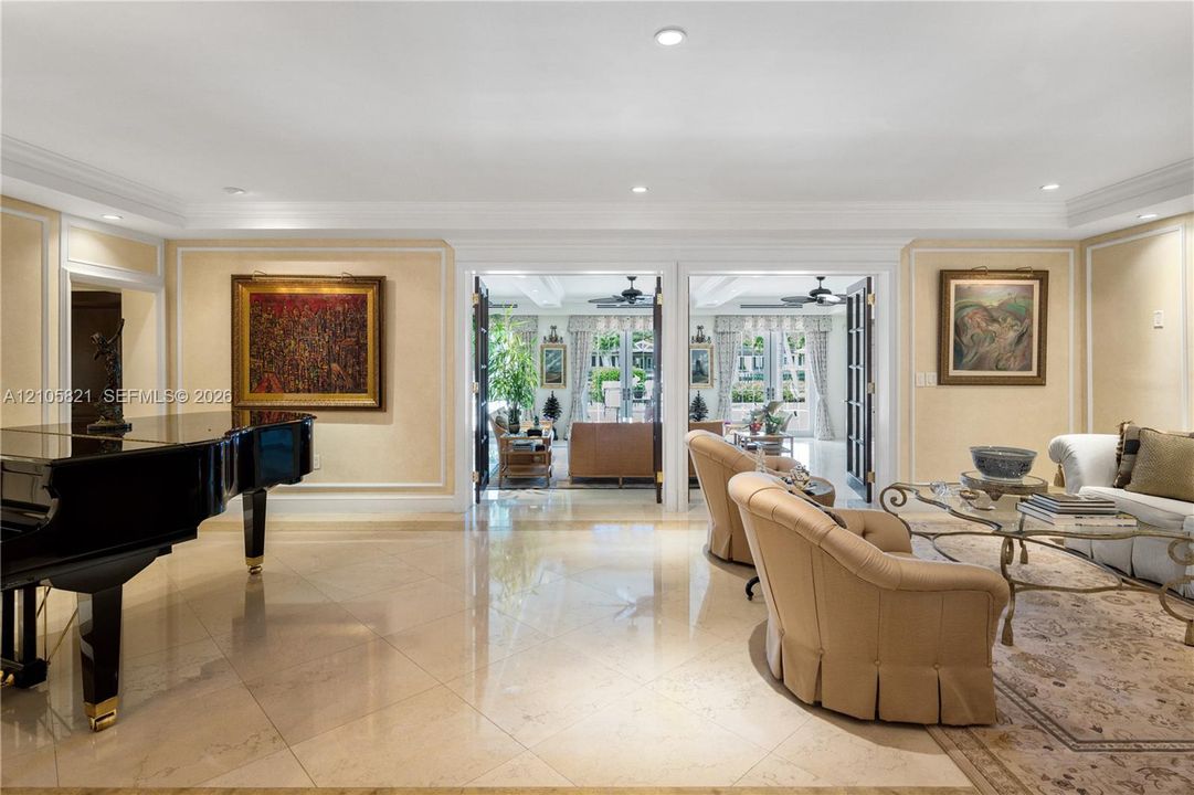 En Venta: $8,495,000 (7 camas, 6 baños, 8600 Pies cuadrados)