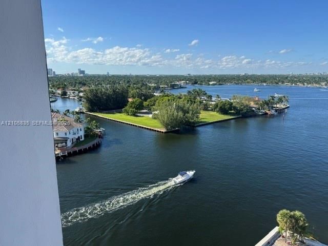 Waterfront perspective featuring expansive maritime scenery, intracoastal waterway access, and lush coastal vegetation