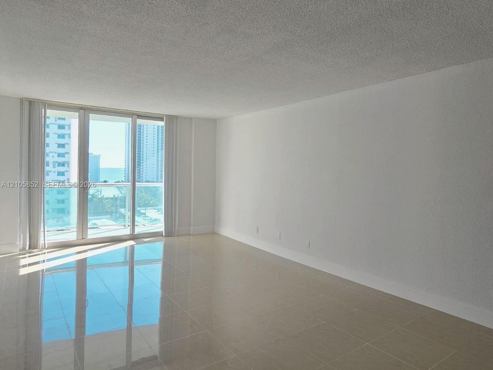 For Sale: $459,000 (2 beds, 2 baths, 1505 Square Feet)