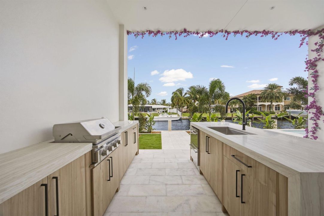 Outdoor kitchen 1