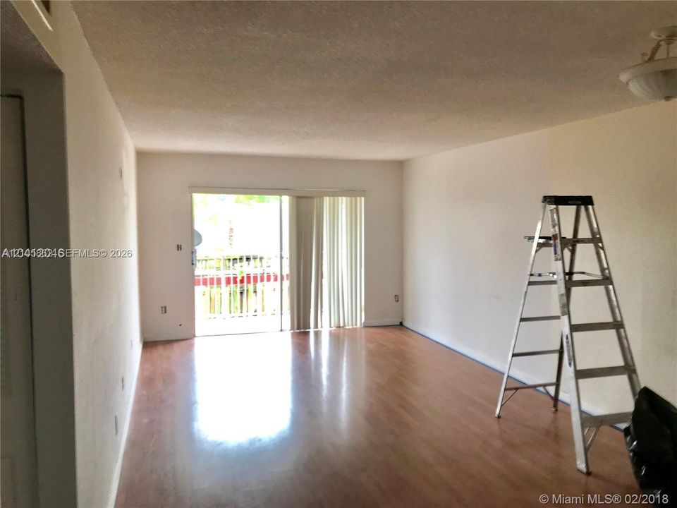 For Rent: $2,300 (2 beds, 2 baths, 1050 Square Feet)