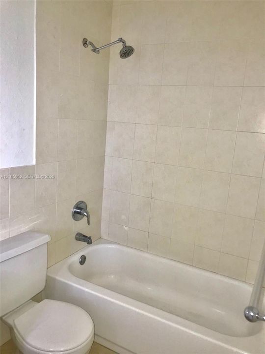 For Rent: $2,300 (2 beds, 2 baths, 1050 Square Feet)