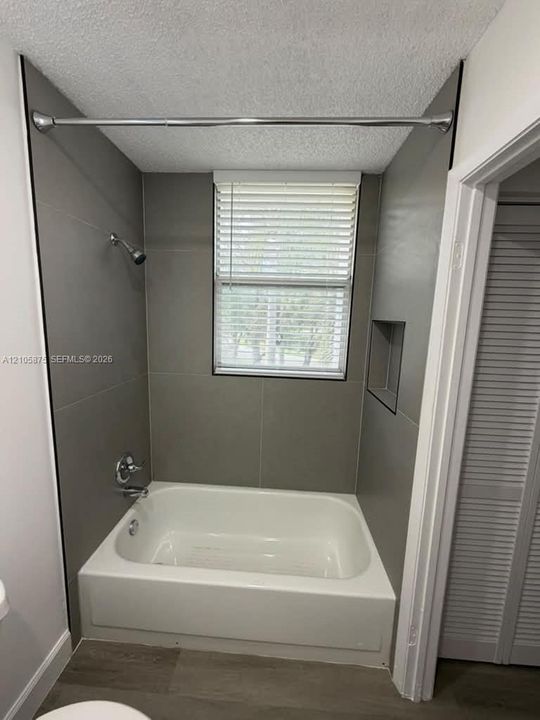 For Rent: $1,800 (1 beds, 1 baths, 620 Square Feet)