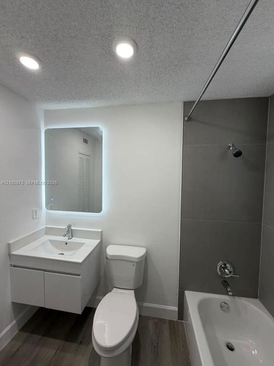 For Rent: $1,800 (1 beds, 1 baths, 620 Square Feet)