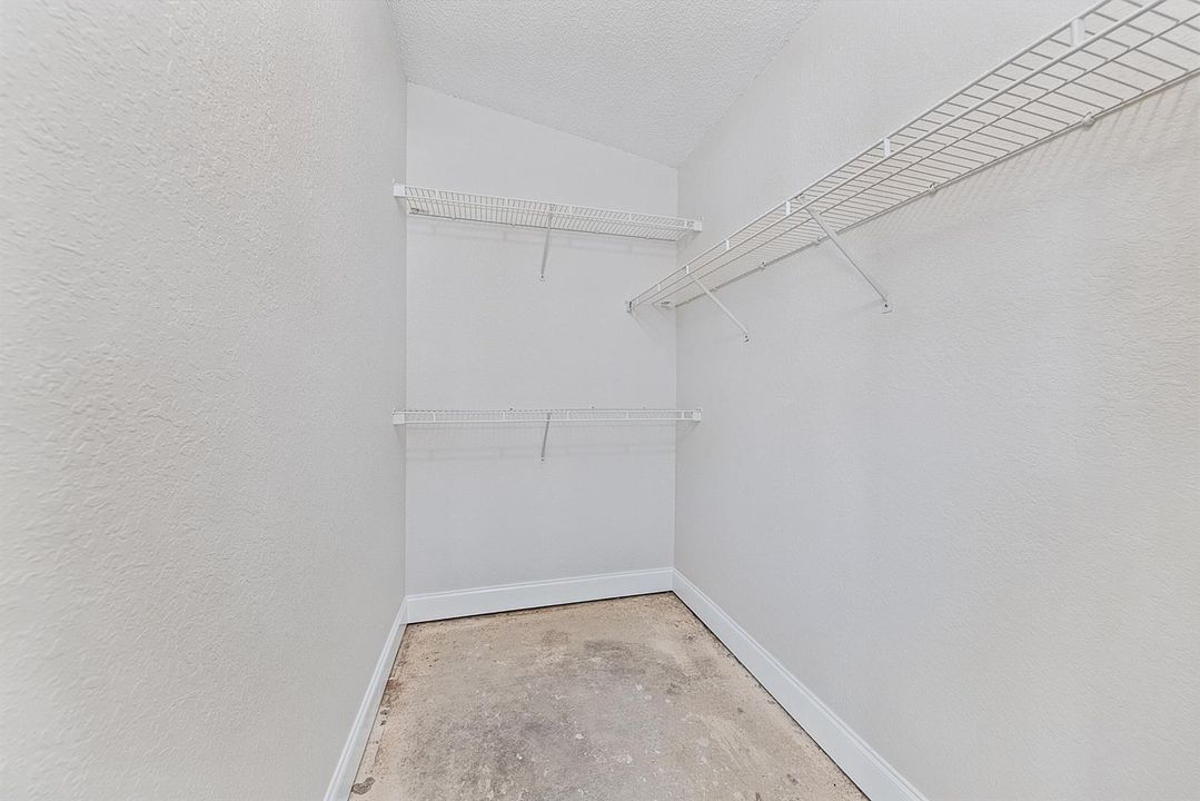 primary W/I closet