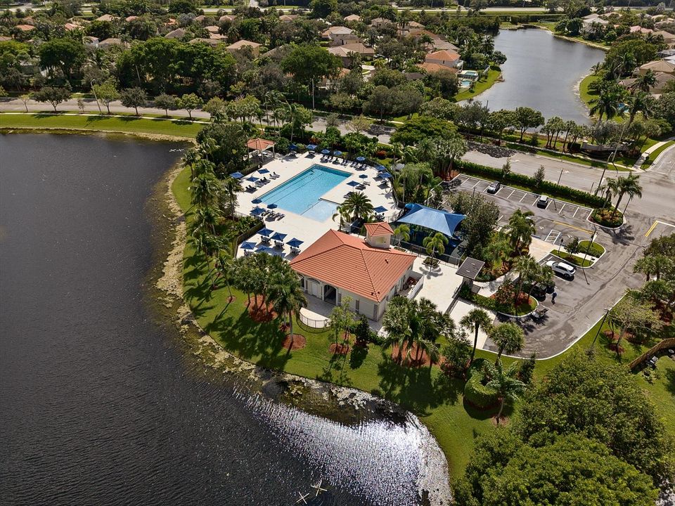 clubhouse/pool