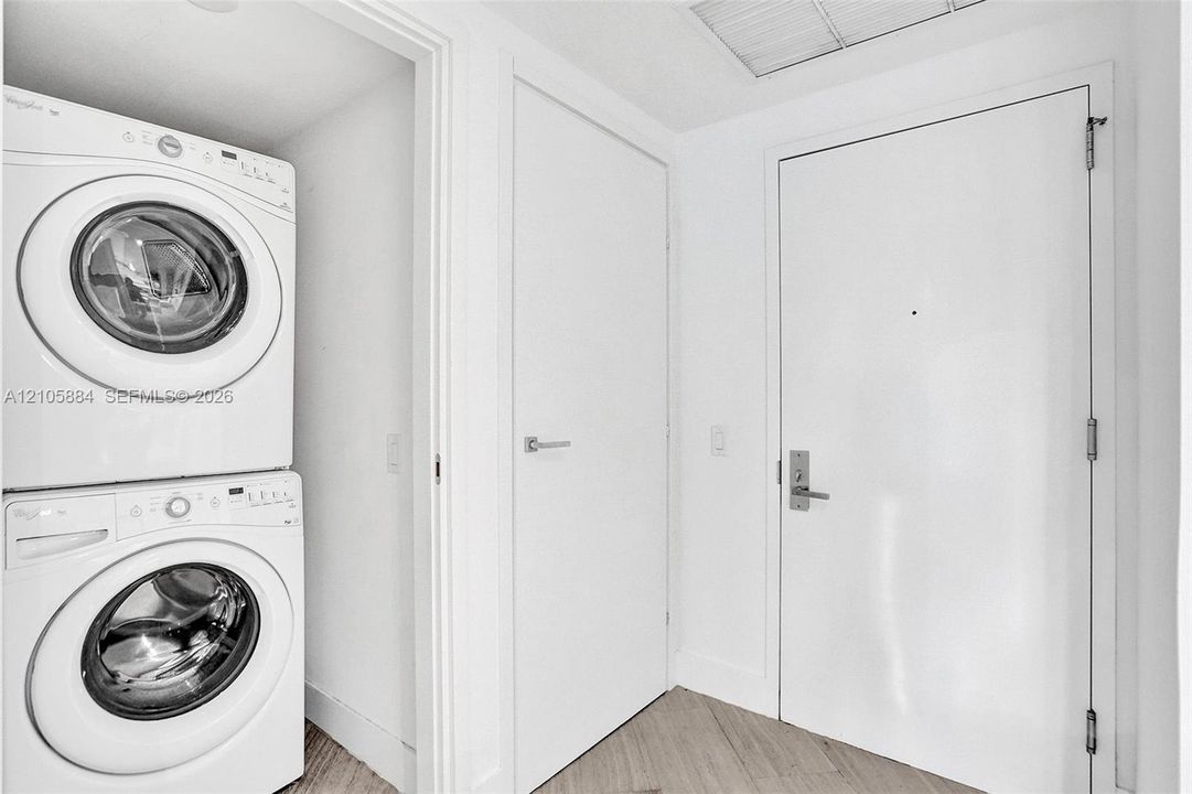 For Rent: $7,500 (2 beds, 2 baths, 1116 Square Feet)