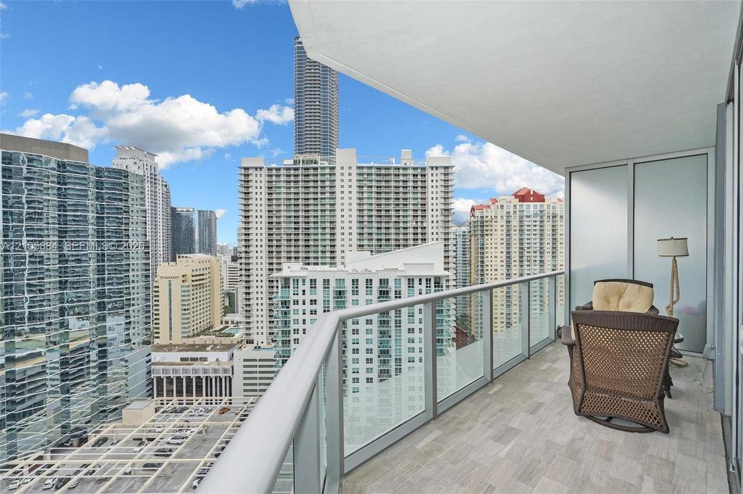 For Rent: $7,500 (2 beds, 2 baths, 1116 Square Feet)