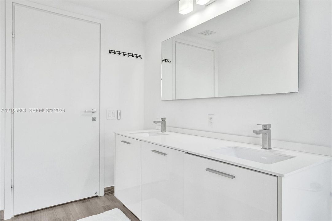 For Rent: $7,500 (2 beds, 2 baths, 1116 Square Feet)
